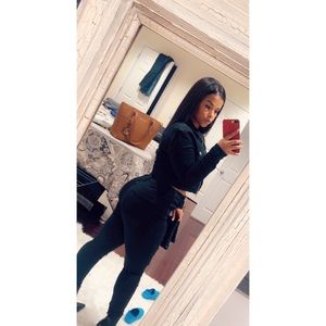 Meet your Posher, Leah